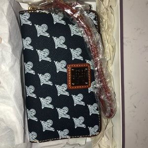 Brand new Dooney and Bourke wallet!!